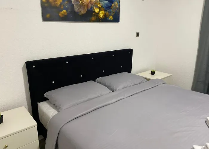 Braca Kovacevic شقة