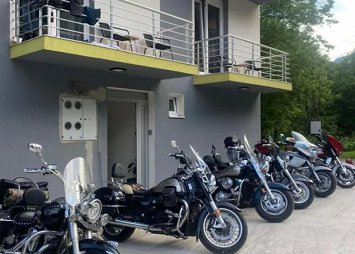 Braca Kovacevic Apartmán Foca