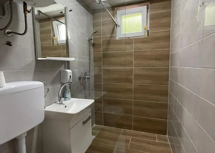 Braca Kovacevic Apartmán Foca